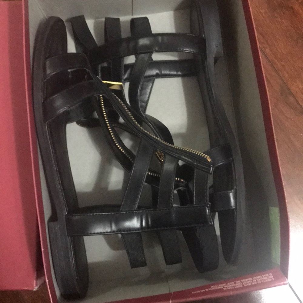 Edyth Sandals